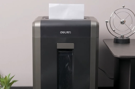 ماكينة تقطيع الورق ET099