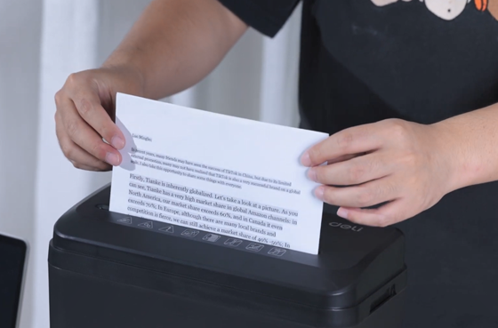 آلة تقطيع الورق الصغيرة من النوع الأساسي 01 Deli ET016