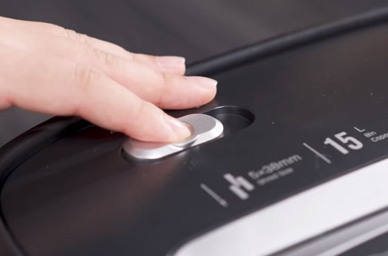 آلة تقطيع الورق 01 ديلي E9947